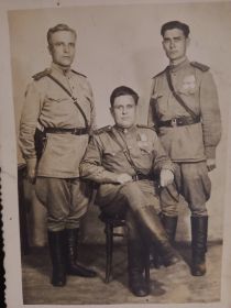 с однополчанами