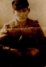 На вечную память Татьяне от ст. брата Николая Филатовича Пиянтинова. Фото снято городе Омске 1/8.44