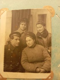 Девушки из группы добровольцев из г. Фрунзе  Кирг. ССР на курсах радисток в г. Ташкент. Январь 1942 г.