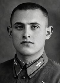 Старший лейтенант ФРИДМАН Т. Л. (фотография обработана с помощью ИИ (искусственного интеллекта).