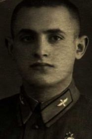Старший лейтенант ФРИДМАН Т. Л.