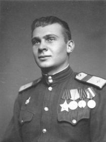 Воздушный стрелок-радист: ЖЕРЕБЦОВ А. Г.