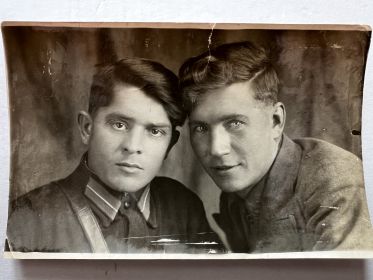 1940 г. (Медведев Ф.Г. справа)