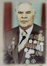 Фотография в мундире с наградами