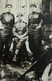 С однополчанами