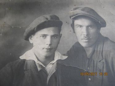 Дедушка с другом