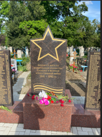 Братская могила в станице Полтавской Краснодарского края