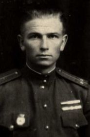 Дедушка в молодости (В.В. Овчинник)
