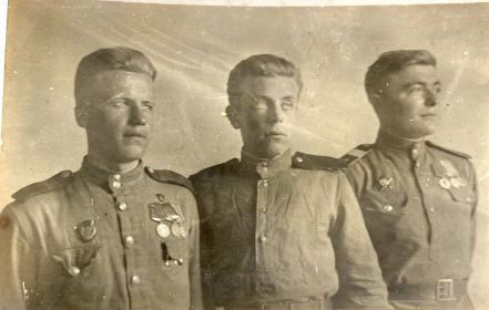 С боевыми товарищами. Германия 25.07.1946