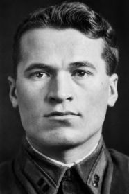 Старший лейтенант ПОМЫТКИН П. И. (фотография обработана с помощью ИИ (искусственного интеллекта).
