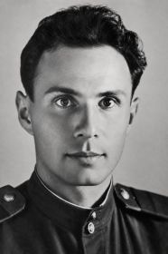 Старший сержант АКСЕЛЬРОД П. Н. (фотография обработана с помощью ИИ (искусственного интеллекта).