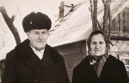 Мои прадедушка Слепцов Емельян Прокопьевич и прабабушка Слепцова Анна Филипповна