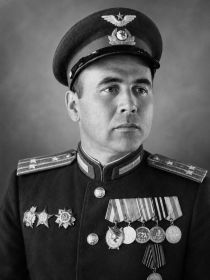 Гвардии подполковник ПРЯХИН П. С. (фотография обработана с помощью ИИ (искусственного интеллекта).