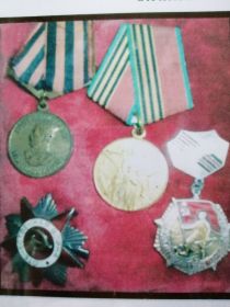 Медаль "За победу над Германией в ВОВ", Юбилейная медаль" 40 лет победы в ВОВ 1941-1945г",Орден Отечественной войны 2 степени"