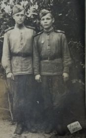 Горяев Семён Алексеевич (справа)