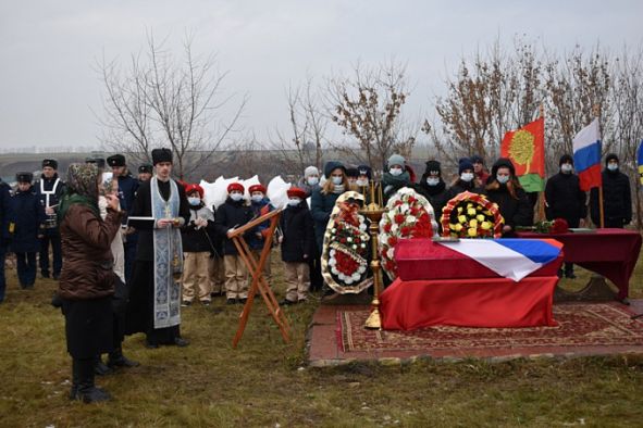 Героя-санинструктора, спасшего 19 бойцов, перезахоронили в Липецкой области