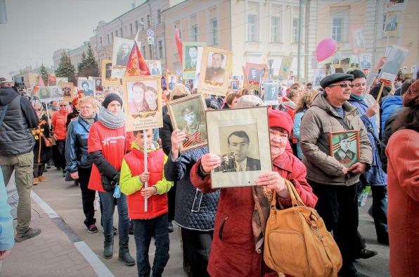 Шествие "Бессмертный полк" в Твери 2018