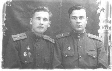 Щербатов  Константин  Григорьевич(слева)