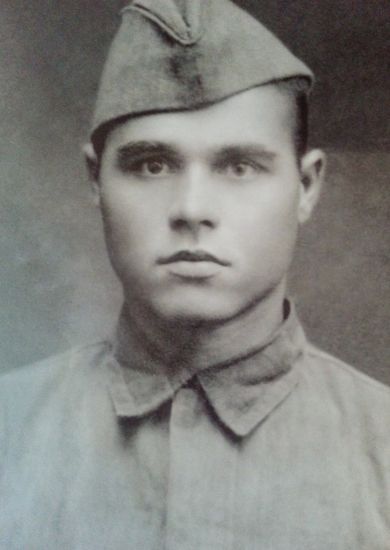 Кузнецов  Пётр Иванович (__.__.1914г.-28.12.1943г.)