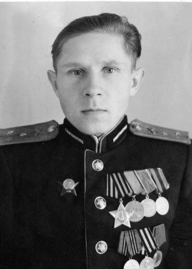 ВЛАСОВ Александр Дмитриевич (18.09.1925-8.04.1999) 