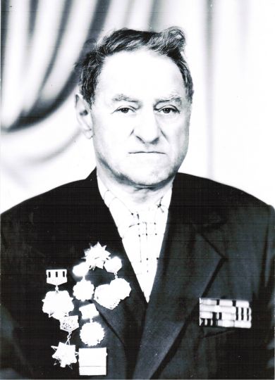 Коломойцев Петр Григорьевич