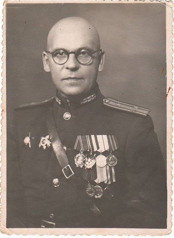 Юров Александр Алексеевич   