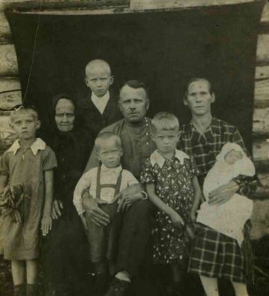 Тихонов Макар