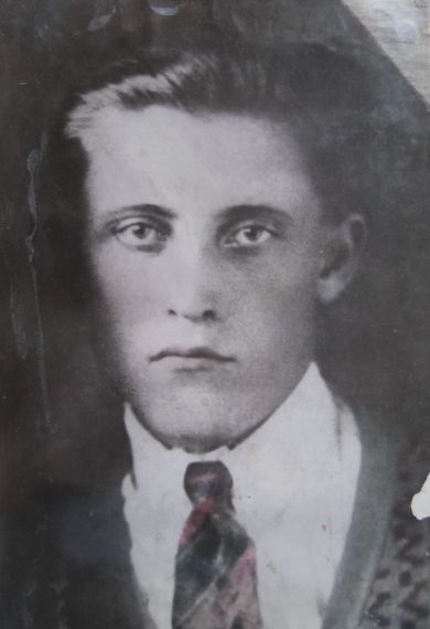 Ларионов Алексей Архипович (1915-1941 гг.)
