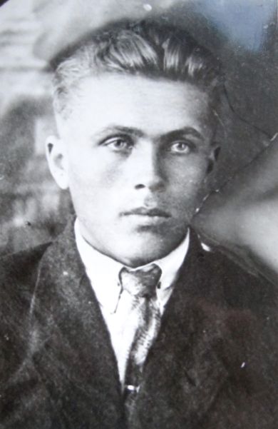 Ларионов Константин Архипович (1918-06.07.1943 гг.)