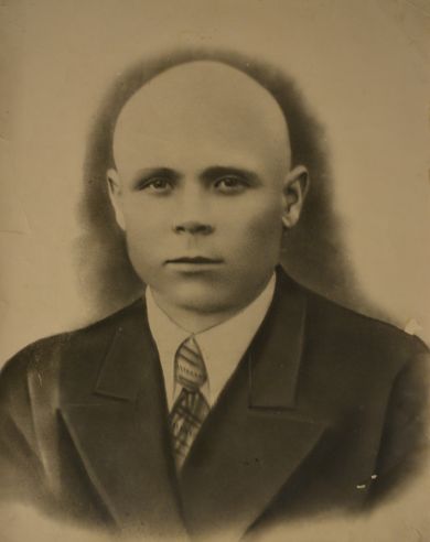 Лисенков Иван Архипович