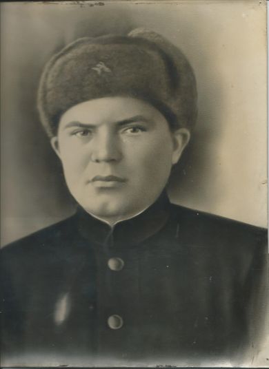 Фролов Георгий Капитонович (1918-1945)