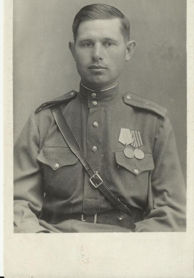 Хисматуллин Сунгат Хидиатович      (1918-2004)