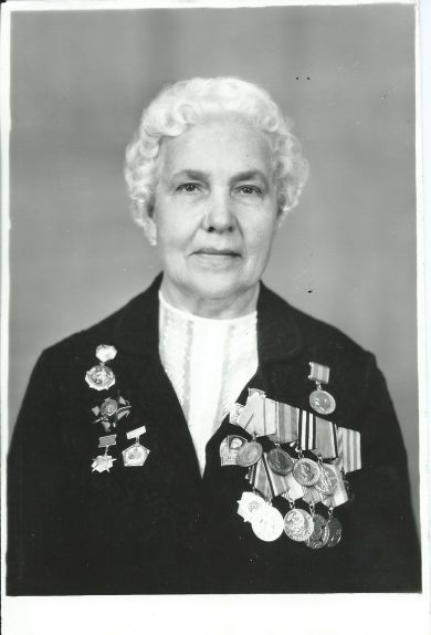 Елисеева (Малярова) Нина Ильинична