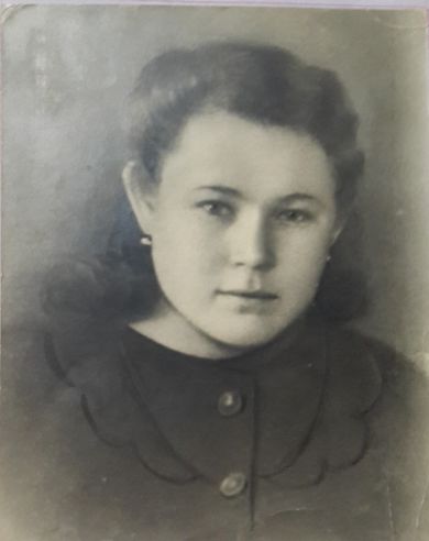 Хохлова (Тихомирова) Елизавета Сергеевна