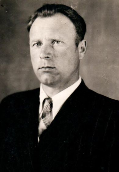 СЕНЮКОВ МИХАИЛ РОМАНОВИЧ 20.06.1918 - 06.06.2002