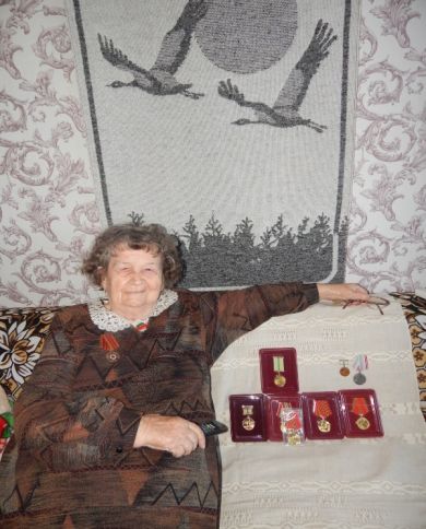 Аксенова Элза Давыдовна