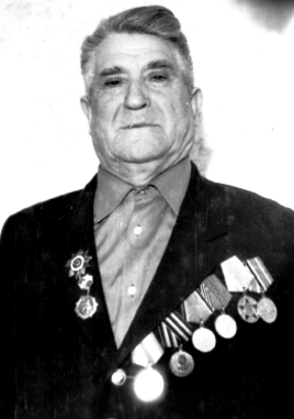 Крапивенцев Иван Анисимович  (1911 – 1990 г.г.) 