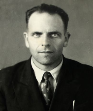 Гиль Григорий Ефимович.