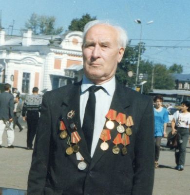 Янин Яков Петрович