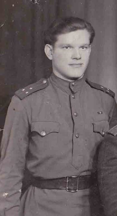 Яковлев Виктор Александрович