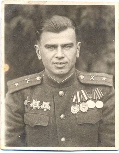Ломоносов Владимир Георгиевич