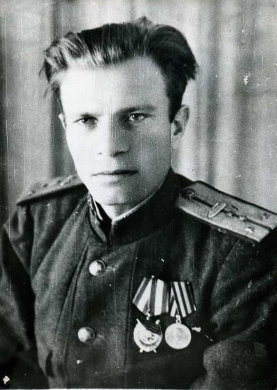 Тарасов Лев Павлович