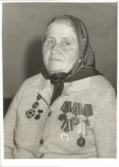 Левина (Погребнякова) Александра Ивановна