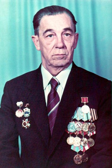 СМИРНОВ МИХАИЛ ДМИТРИЕВИЧ 19.01.1926-27.10.1988