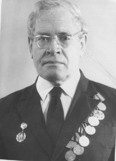 Комиссаров Борис Тимофеевич