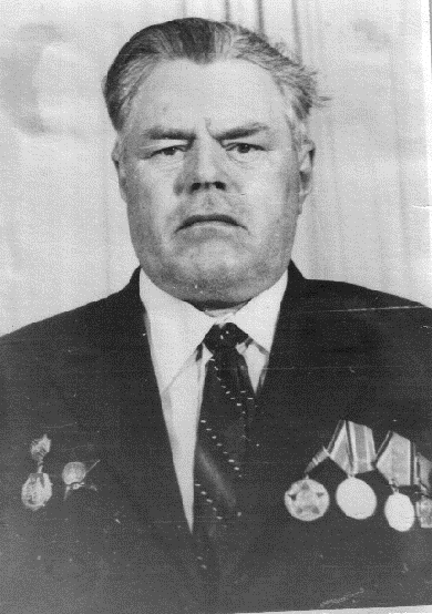 Хвостанцев   Илья  Александрович (1914-1990)