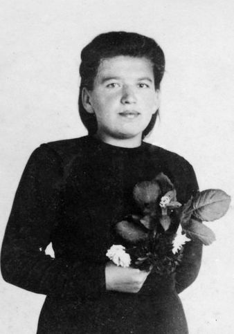 Плехова (Белякова) Евгения Павловна