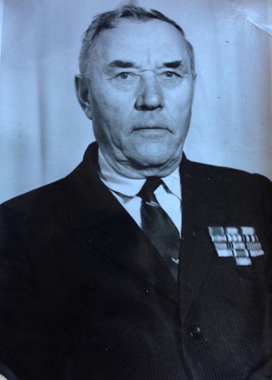 Комисар Афанасий Петрович