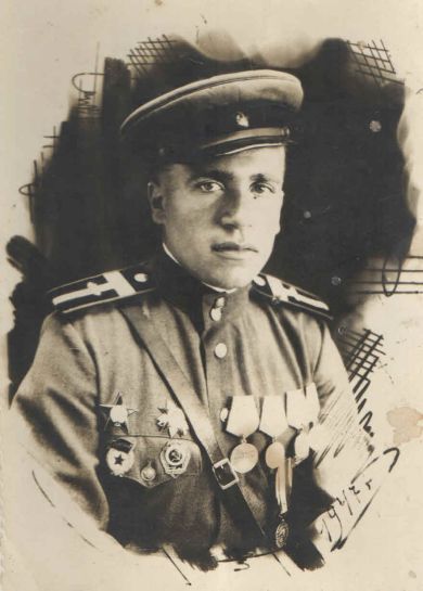 Петров Георгий Андреевич  (1920-1998      )