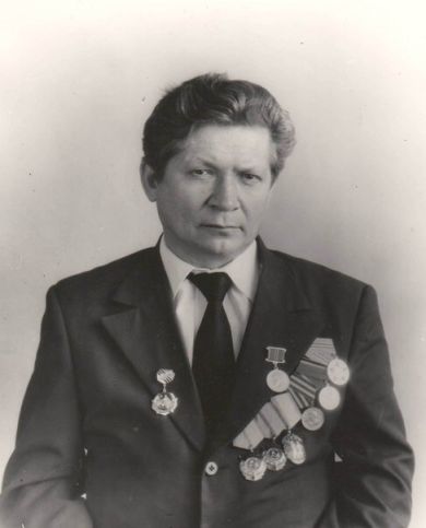 Комалеев Зангир